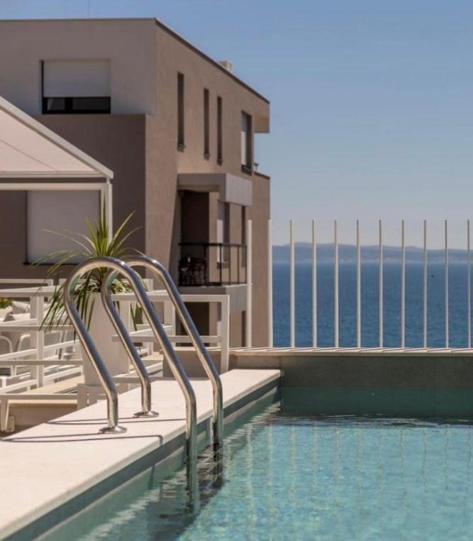 The Pleasurist- With Private Heated Pool And Terrace Split