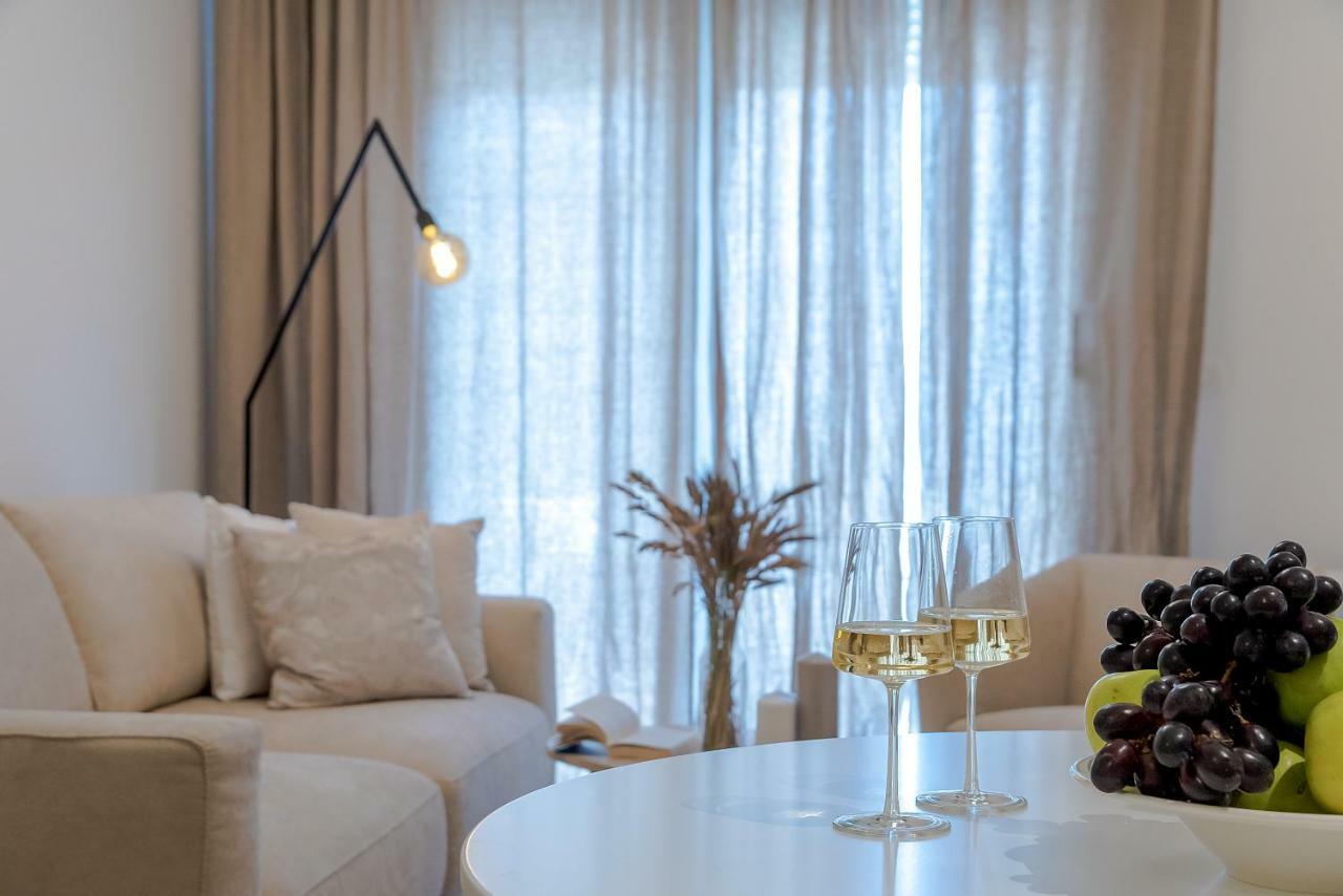 Apartmán The Pleasurist- With Private Heated Pool And Terrace *