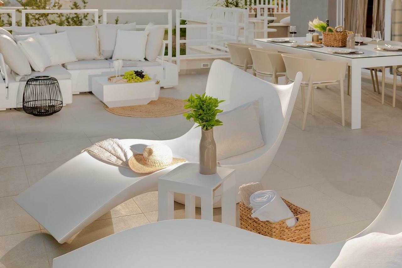 The Pleasurist- With Private Heated Pool And Terrace Split