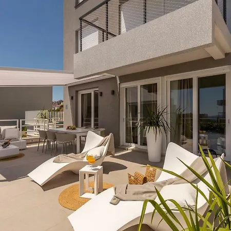 The Pleasurist - Apartment With Private Heated Pool And Terrace Split Exterior photo